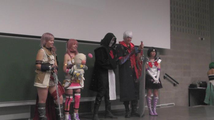 Some of the cosplayers awaiting judgement, Syrupcookie is the second from the left (obviously ^_~)