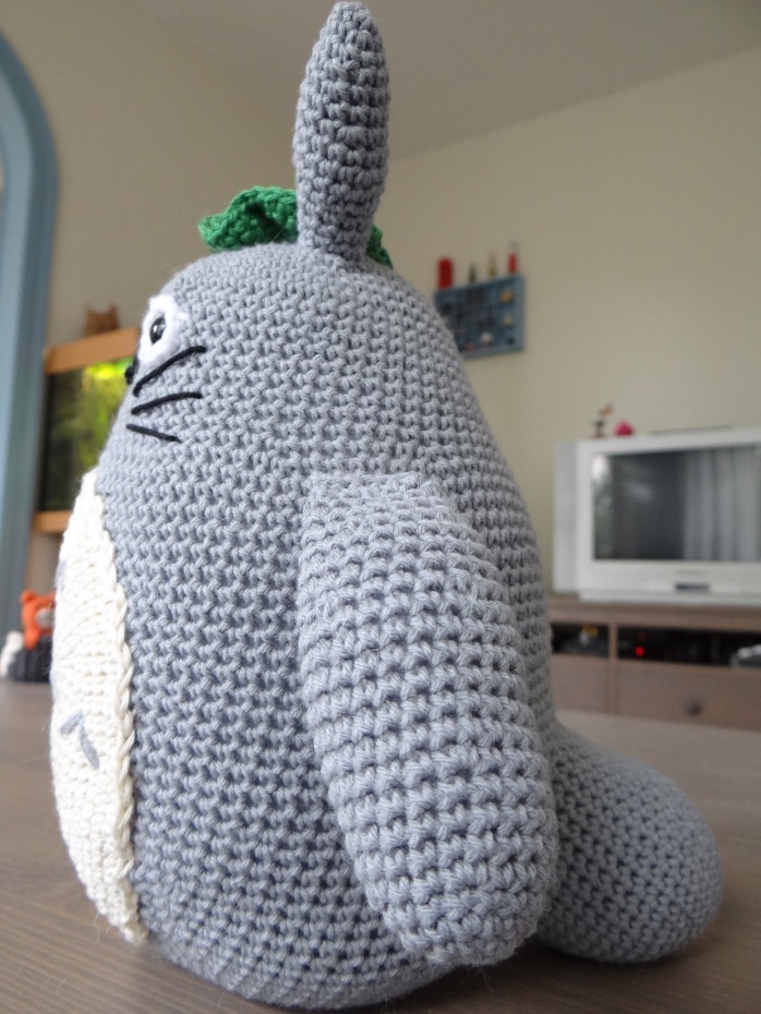 Grey Totoro sideview